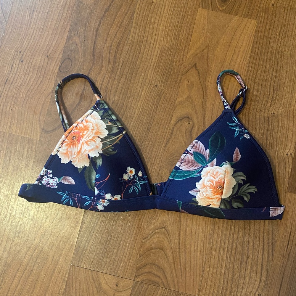 Triangl Bikini Top